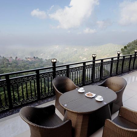 Luxe Resorts - Centrally Heated Air Conditioned Hotel In The Heart Of Kasauli Dış mekan fotoğraf