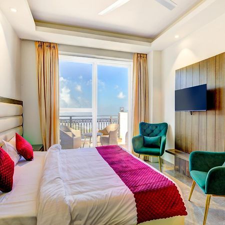 Luxe Resorts - Centrally Heated Air Conditioned Hotel In The Heart Of Kasauli Dış mekan fotoğraf