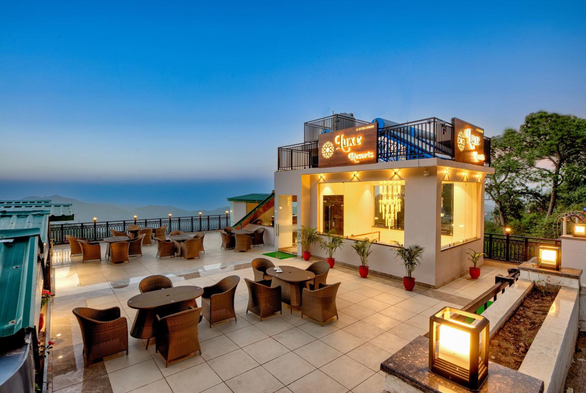 Luxe Resorts - Centrally Heated Air Conditioned Hotel In The Heart Of Kasauli Dış mekan fotoğraf